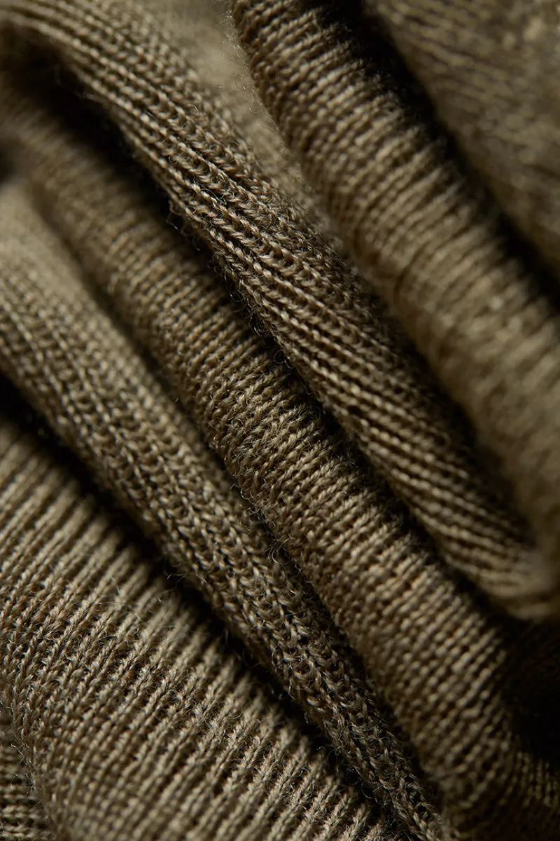 100 Wool Seamless Knitted Turtleneck Sweater