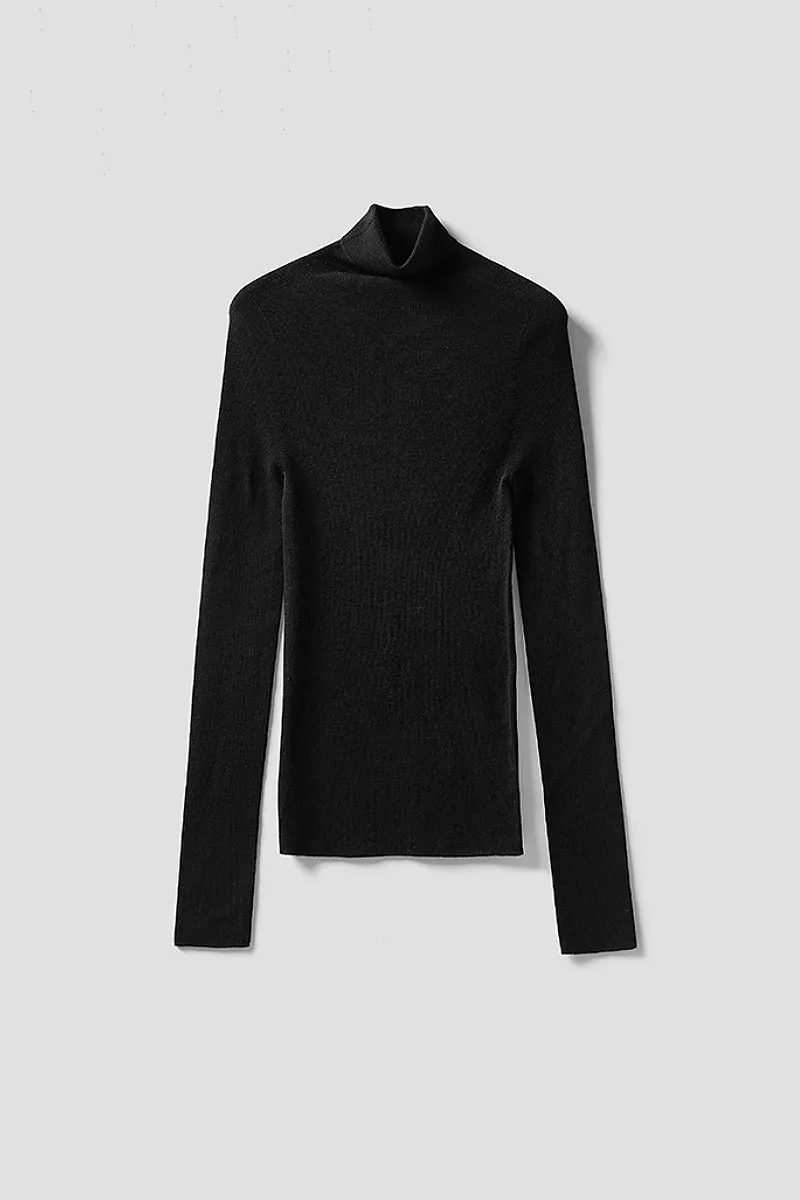 100 Wool Seamless Knitted Turtleneck Sweater
