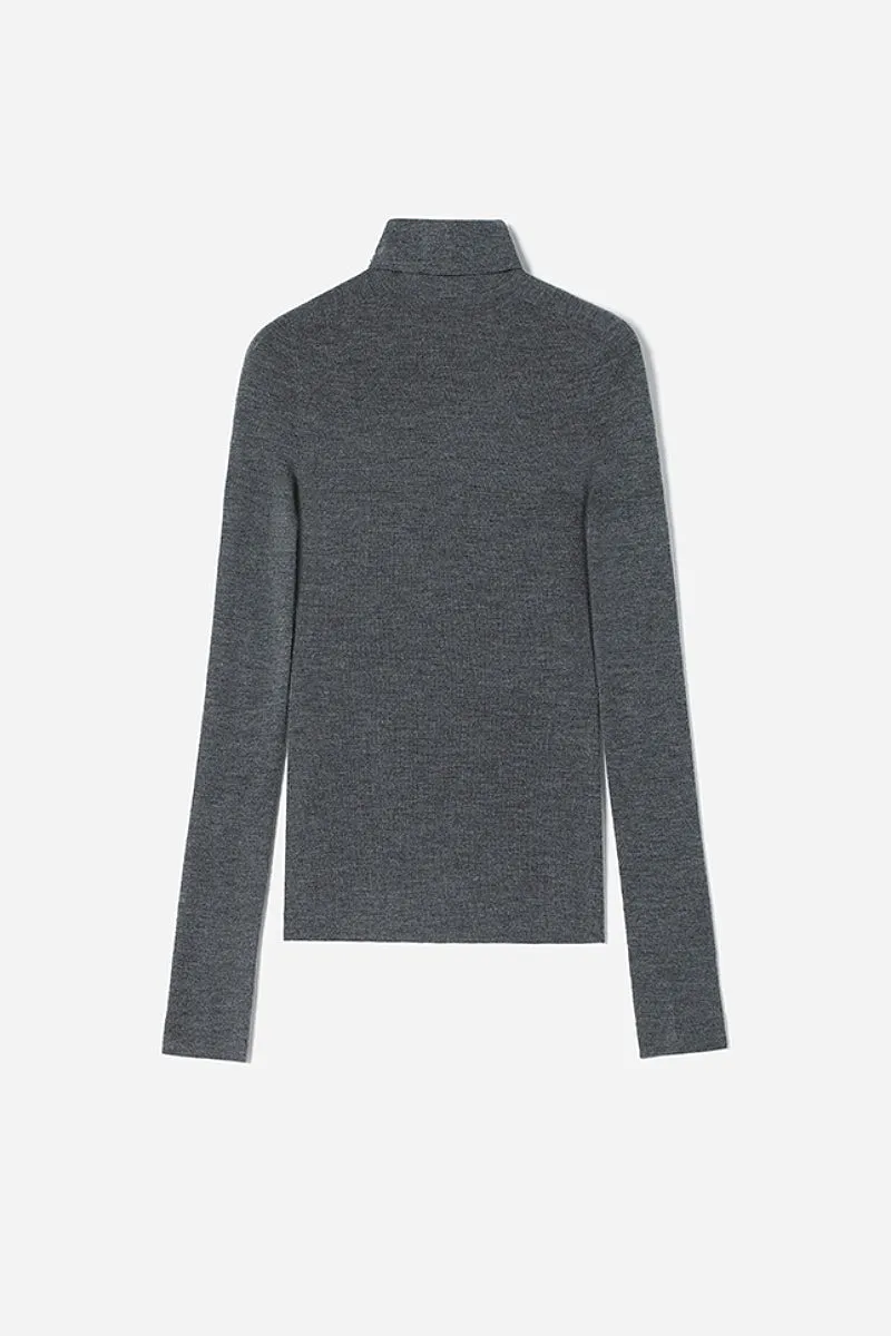 100 Wool Seamless Knitted Turtleneck Sweater