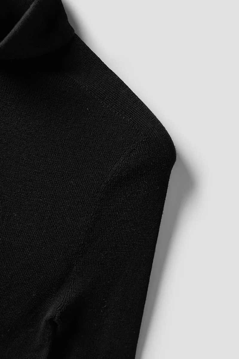 100 Wool Seamless Knitted Turtleneck Sweater