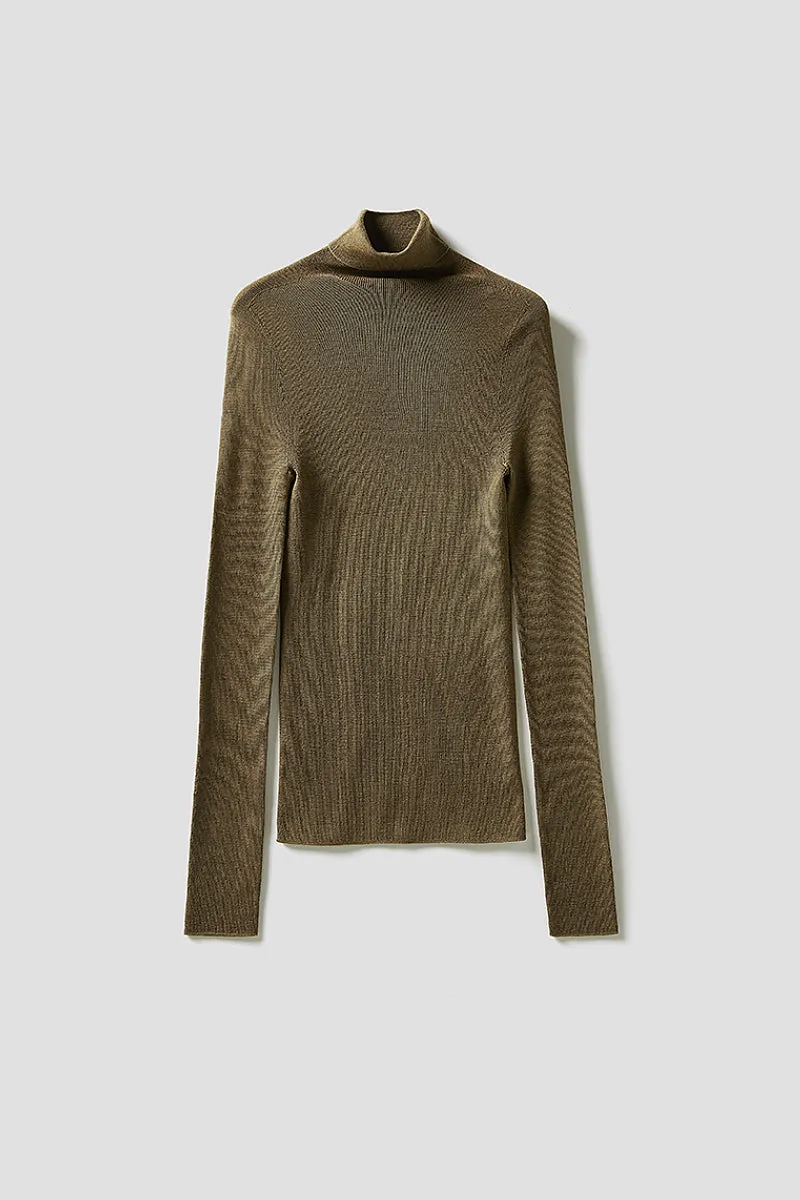 100 Wool Seamless Knitted Turtleneck Sweater