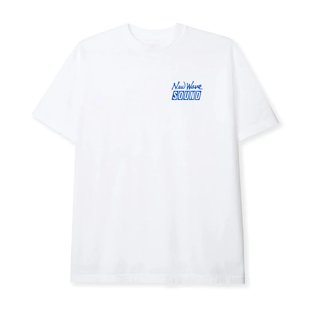 am-fm NEW WAVE TEE // WHITE