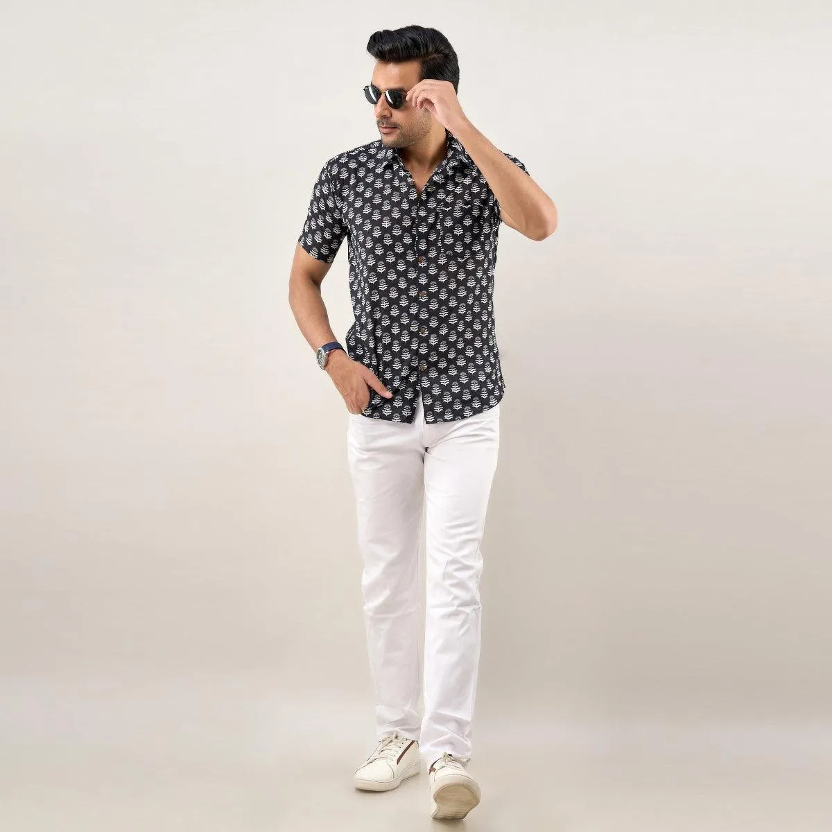 Men Black Regular Fit Cotton Floral Casual Shirt