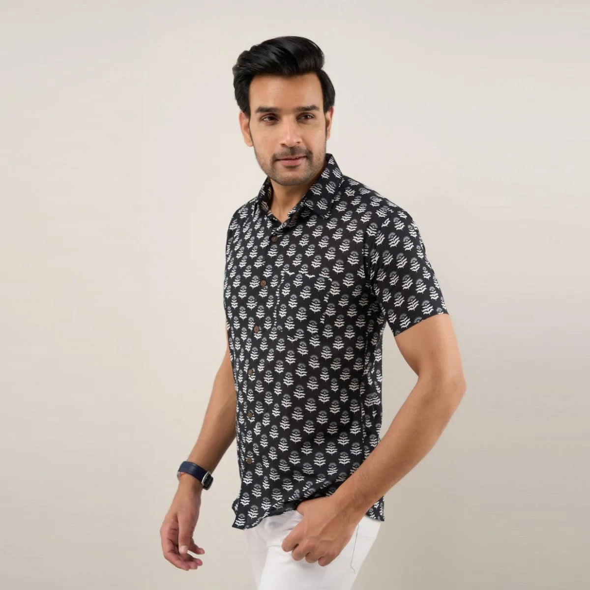 Men Black Regular Fit Cotton Floral Casual Shirt