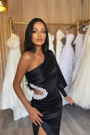 One Shoulder Long Sleeve Black Satin Evening Gown with Elegant Pleated Slit
