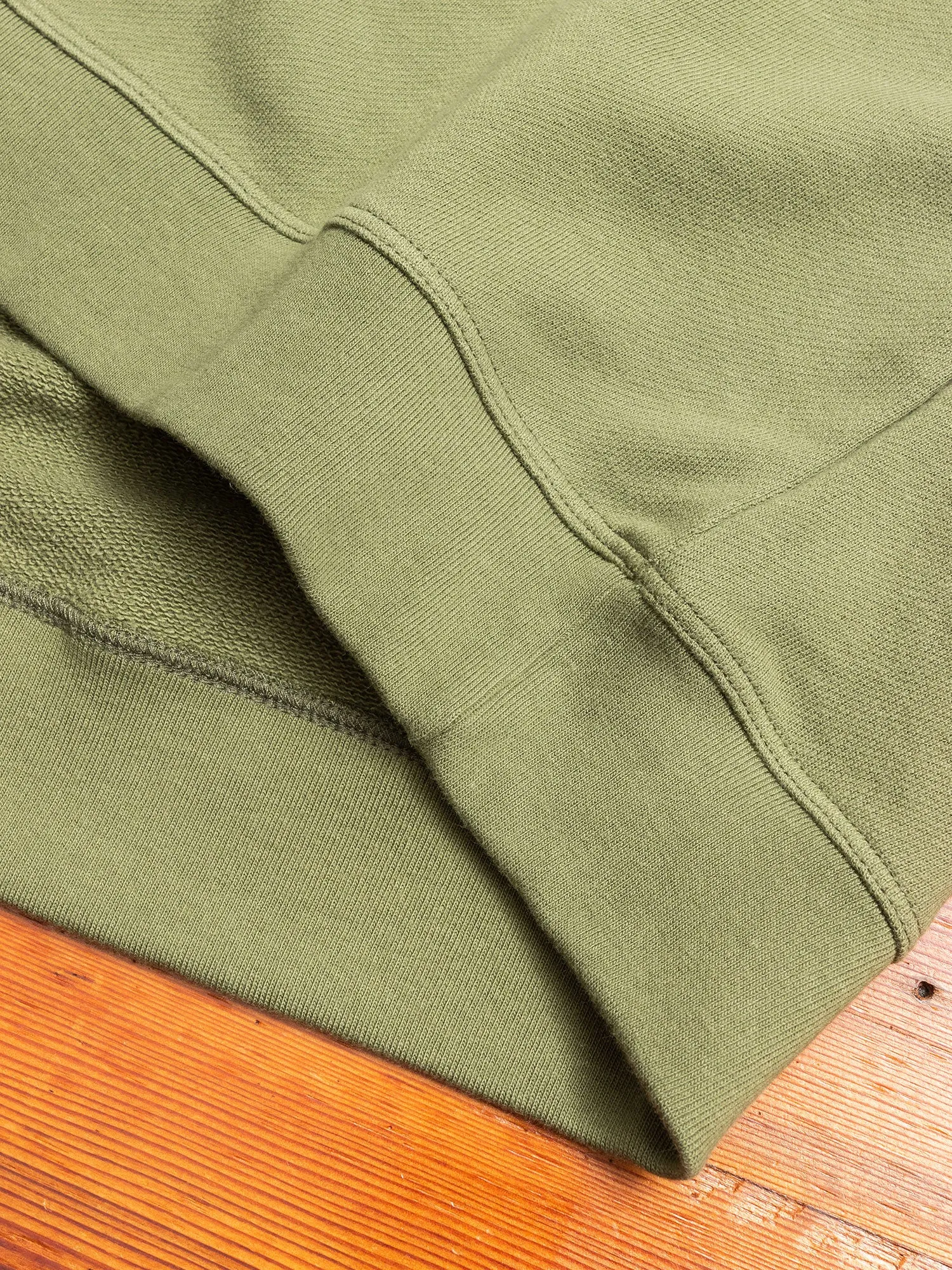 Oversized Crewneck Pullover in Moss